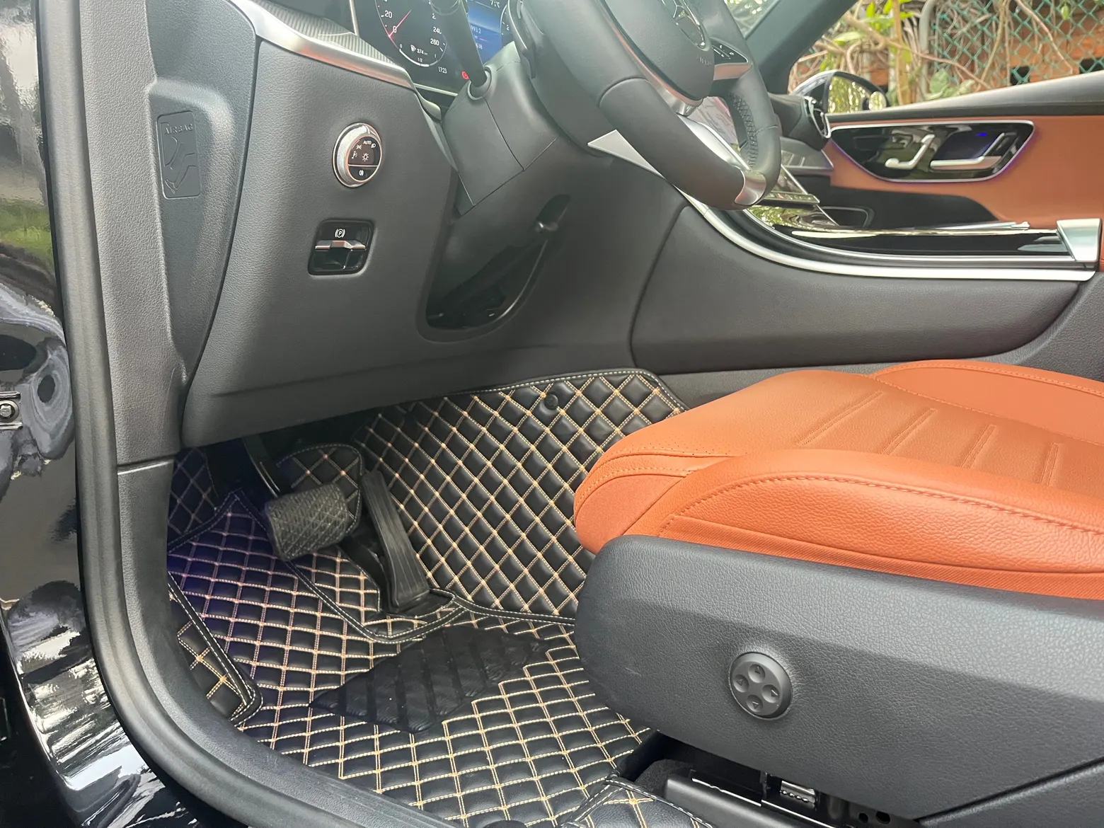 Mercedes-Benz GLC 260 L, 2023 14
