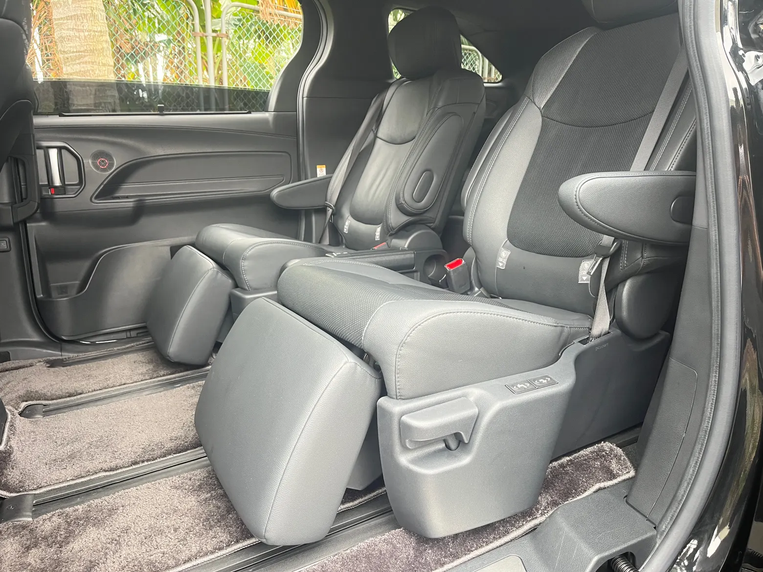 Toyota Sienna, 2022 13
