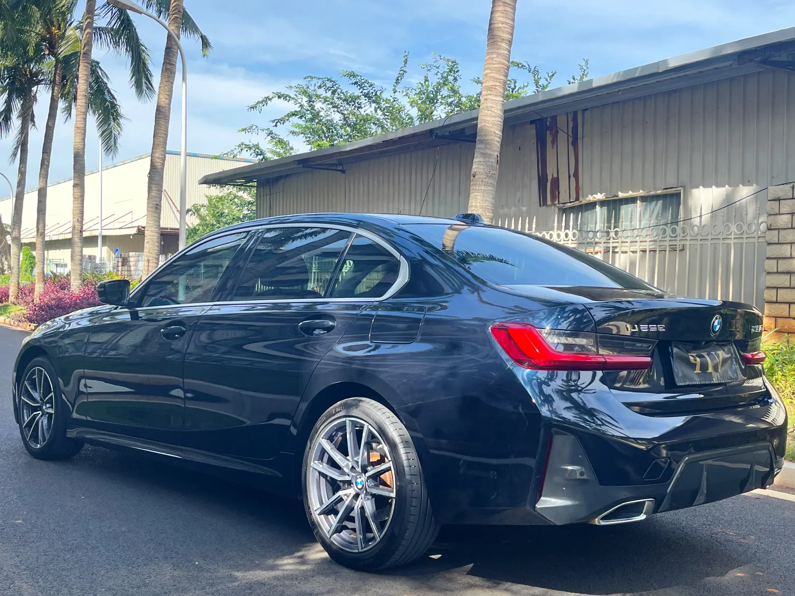 BMW 325Li, 2023 6