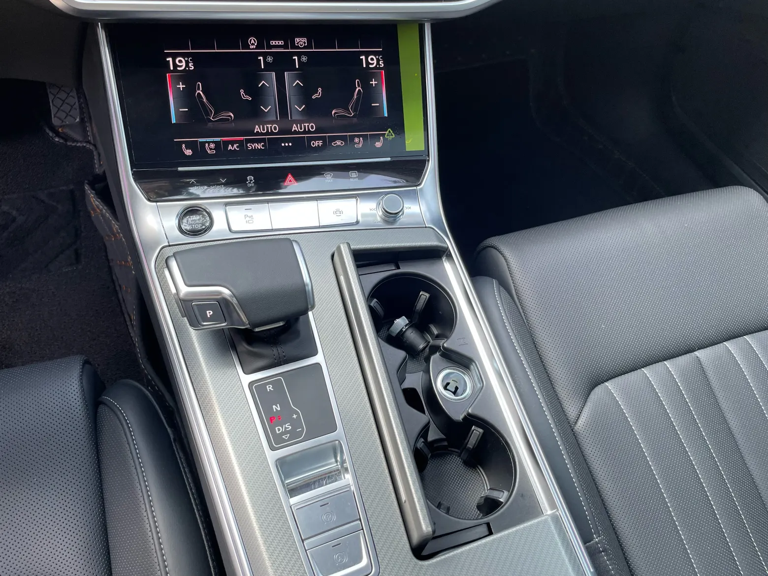 Audi A6L 45 TFSI, 2025 12