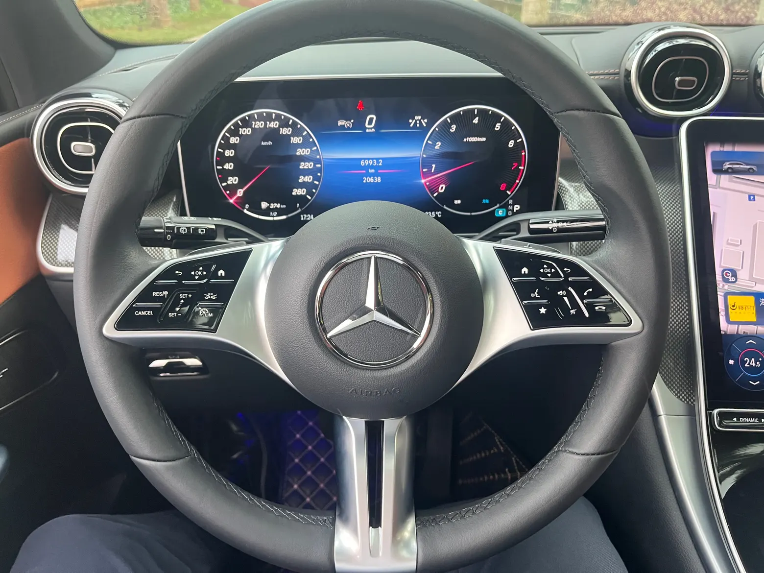 Mercedes-Benz GLC 260 L, 2023 8