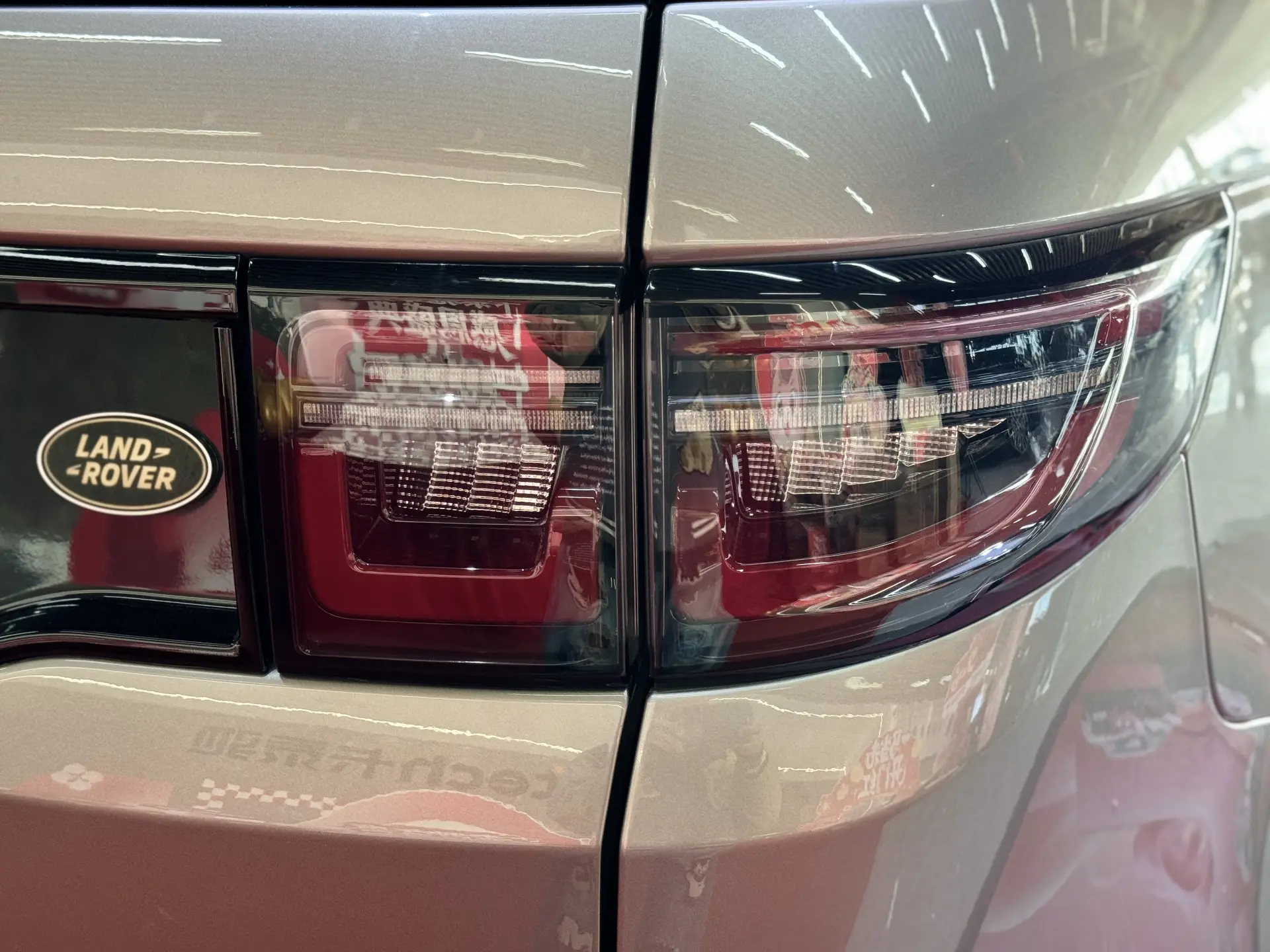 Land Rover Discovery Sport, 2022 10