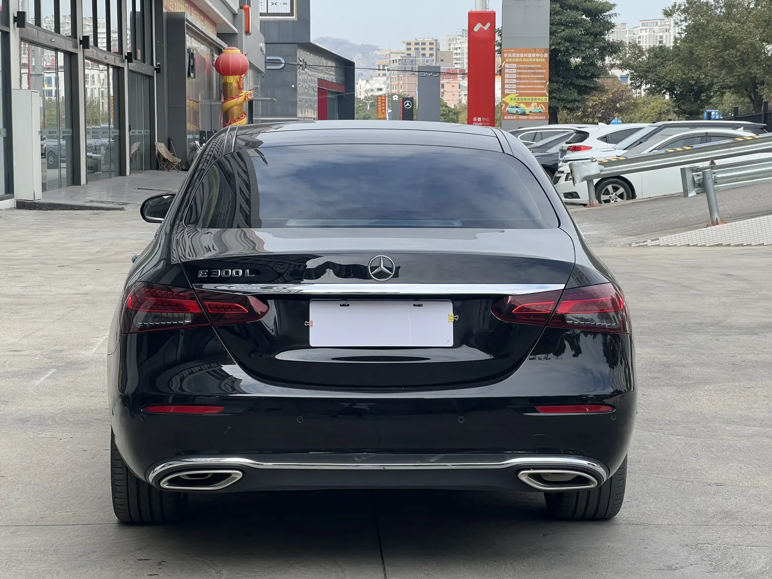 Mercedes-Benz E 300 L, 2023 9