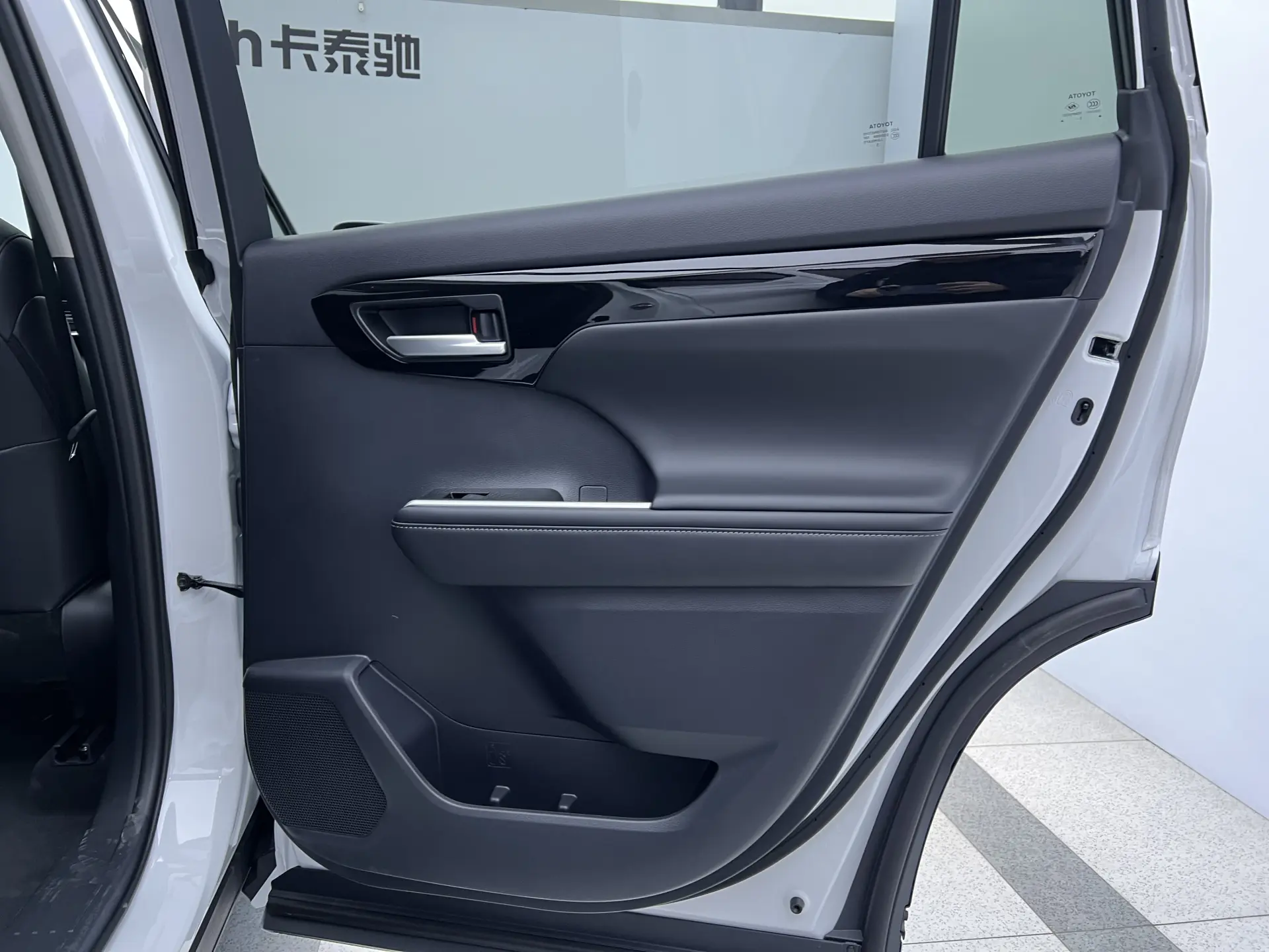 Toyota Highlander, 2026 19