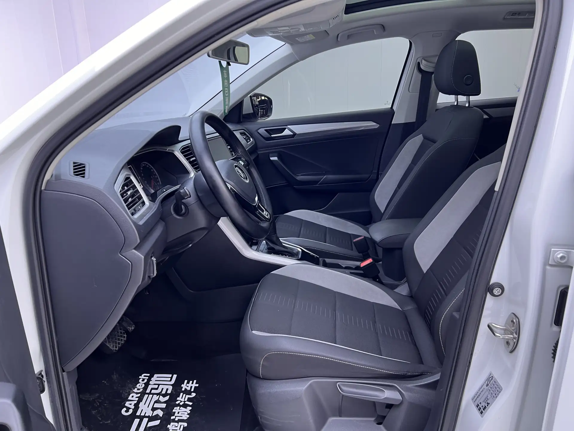 Volkswagen T-ROC, 2022 15