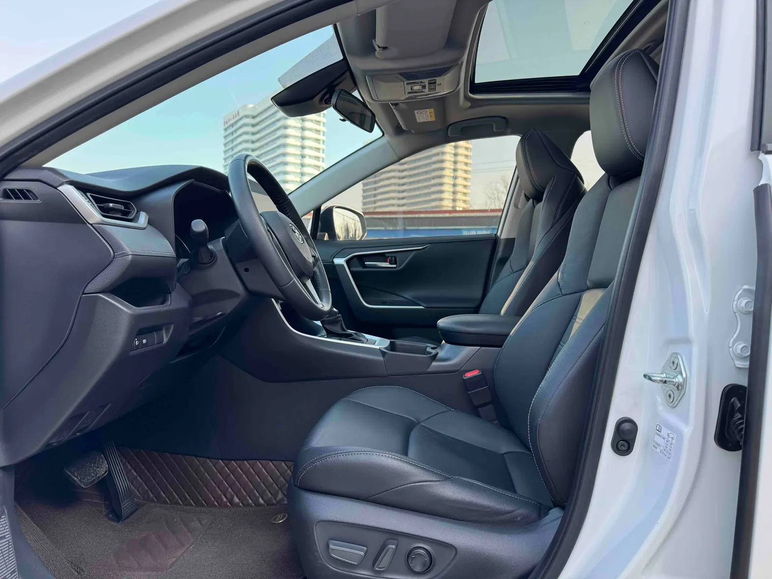 Toyota Wildlander, 2022 15