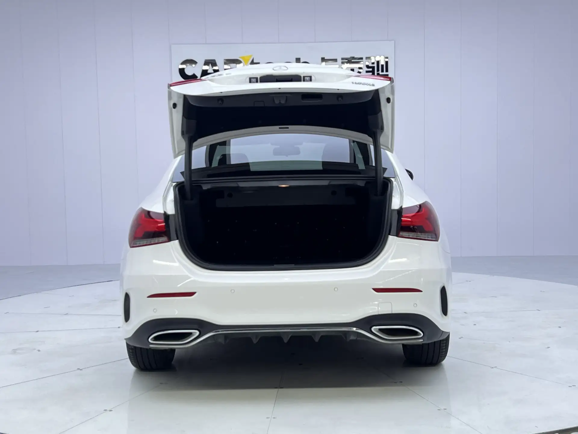 Mercedes-Benz A 200 L, 2022 13