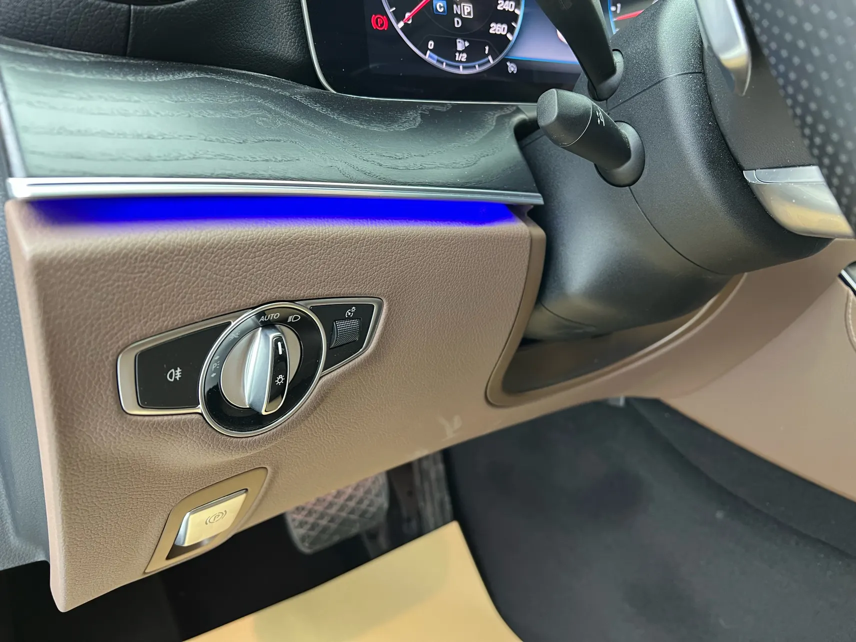 Mercedes-Benz E 300 L, 2019 29