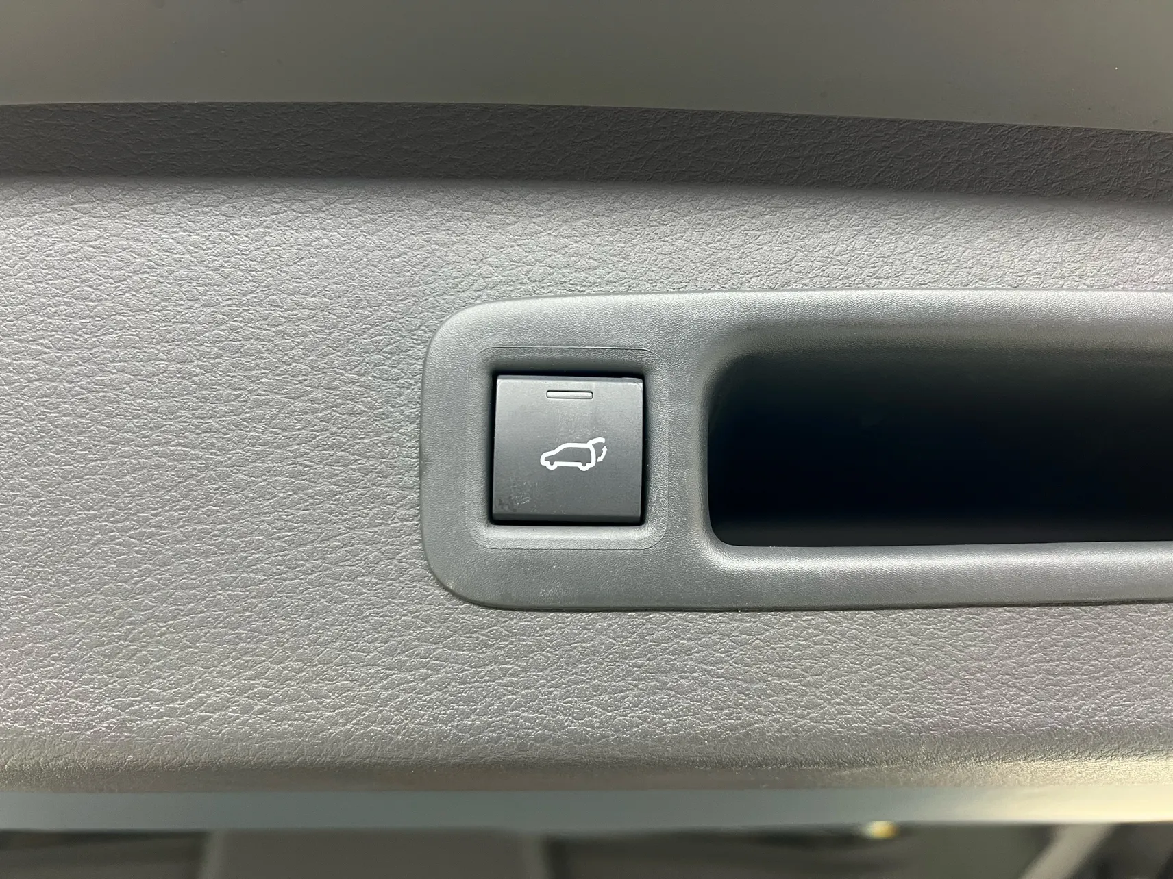 Toyota Granvia, 2024 37
