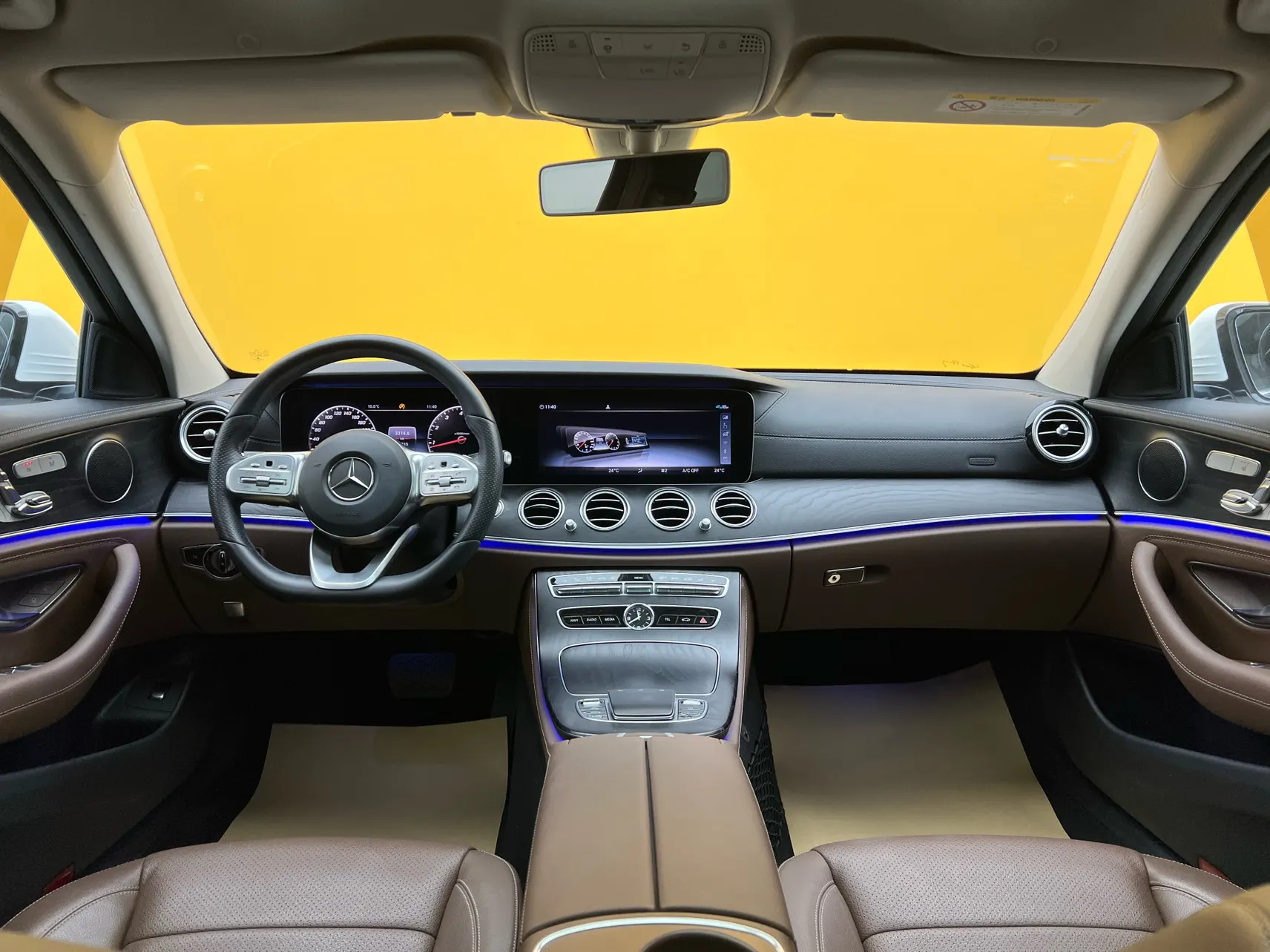 Mercedes-Benz E 300 L, 2019 35