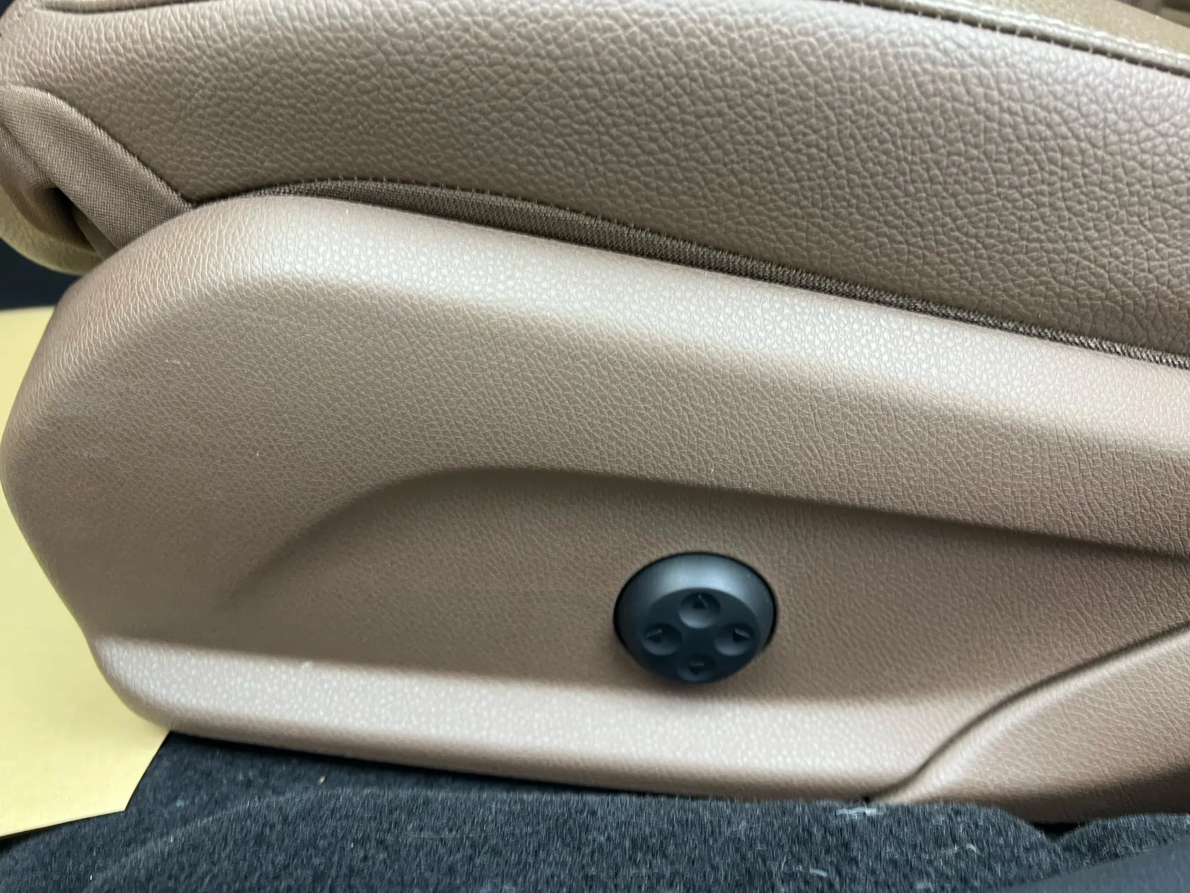 Mercedes-Benz E 300 L, 2019 31