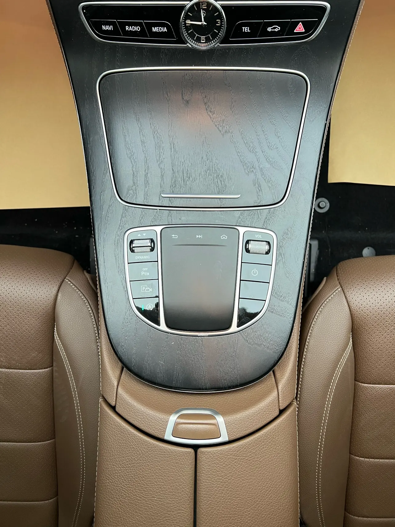 Mercedes-Benz E 300 L, 2019 22