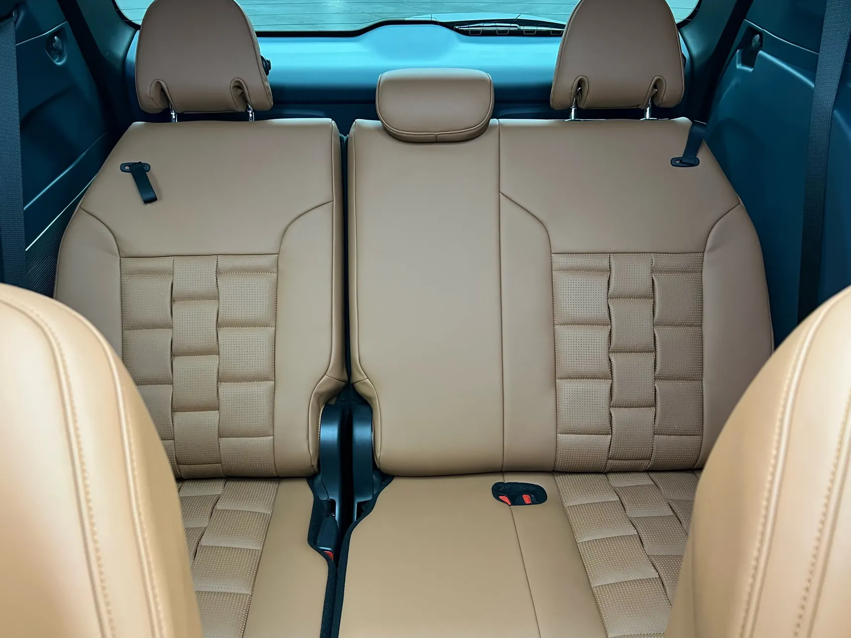 Toyota Granvia, 2024 33