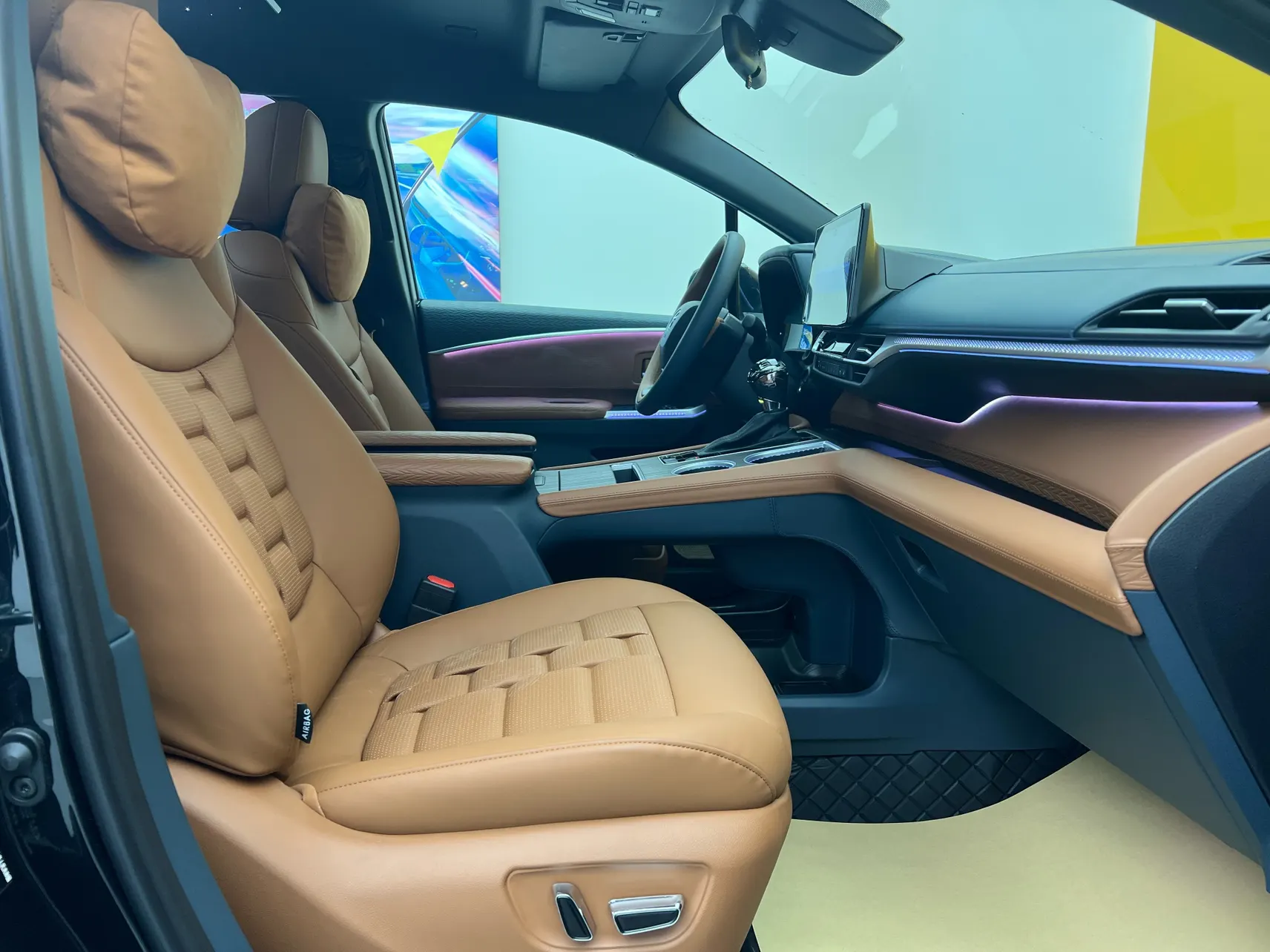Toyota Granvia, 2024 19