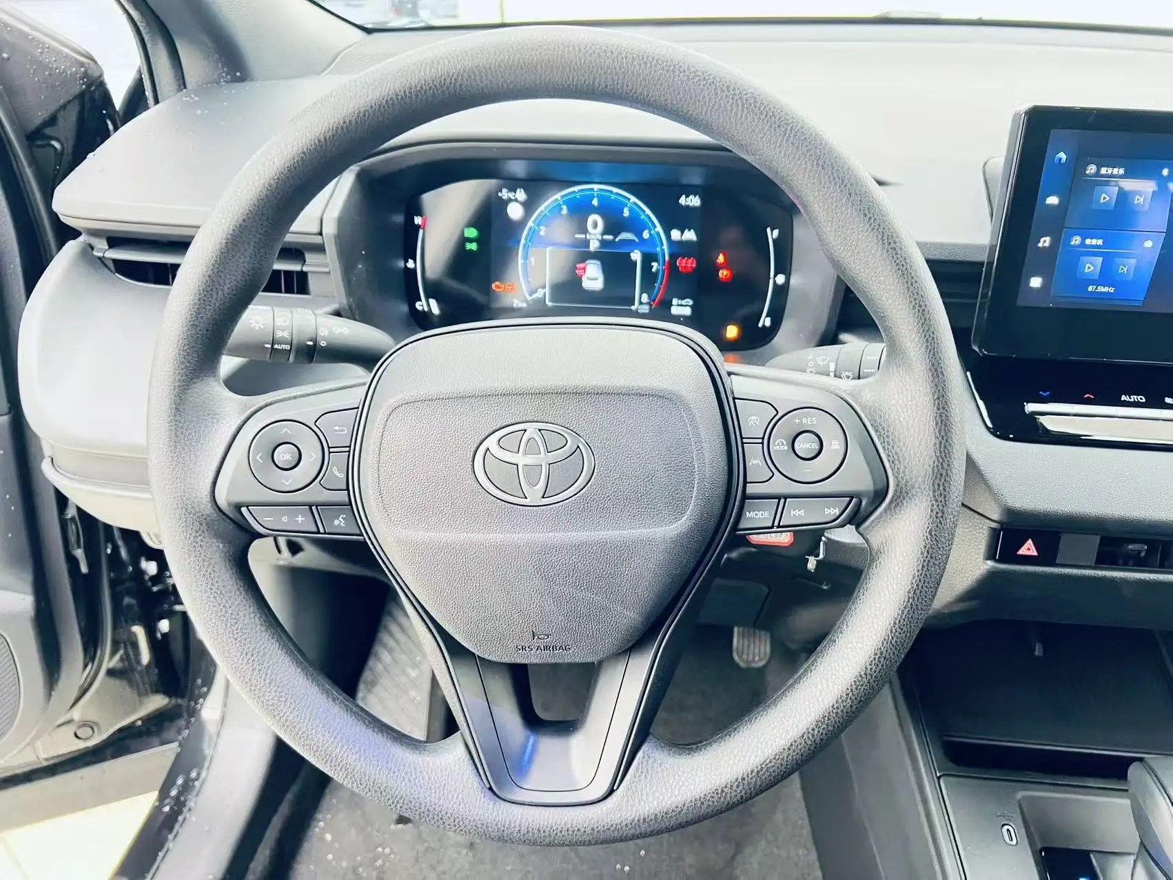 Toyota Corolla, 2025 9