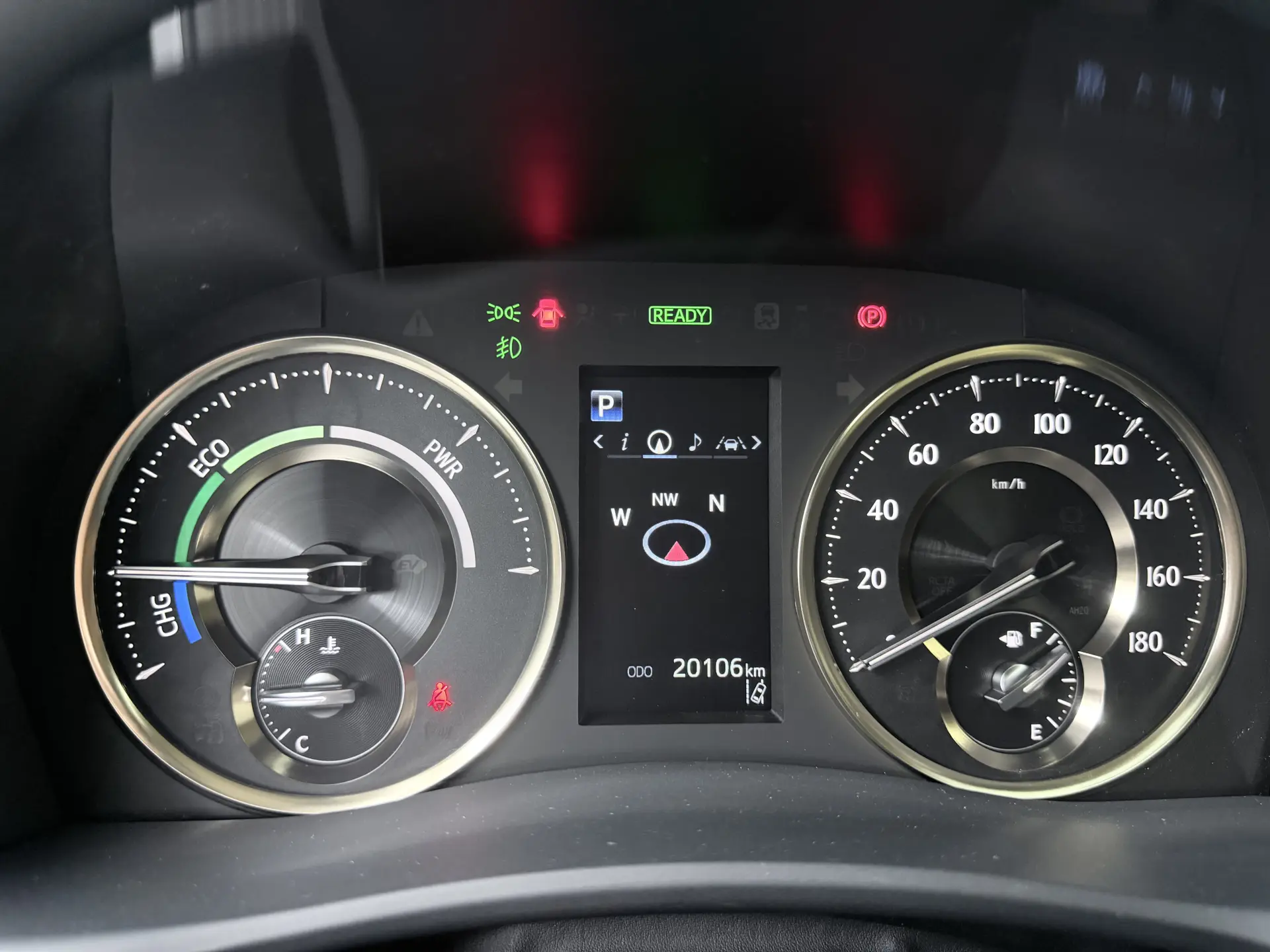 Toyota Alphard, 2022 38