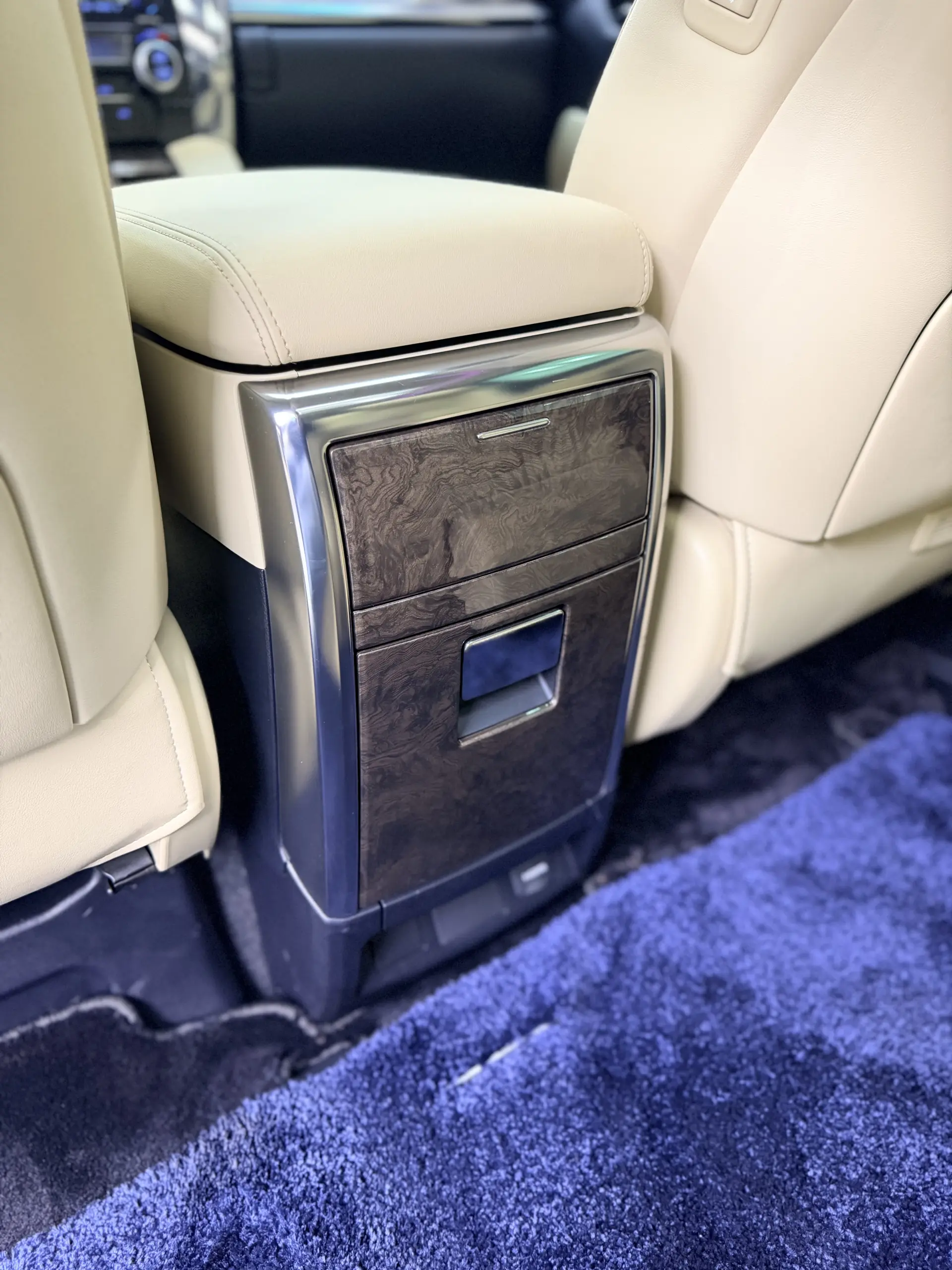 Toyota Alphard, 2022 24