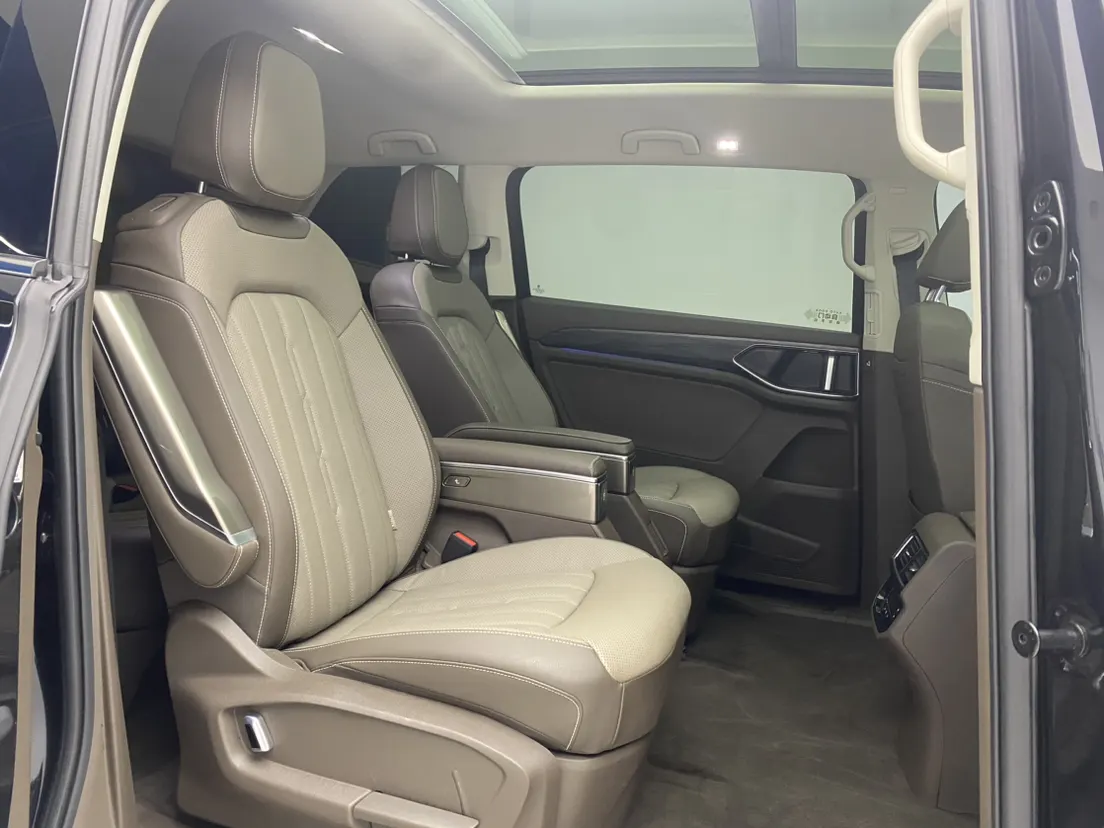 Volkswagen Viloran, 2024 23