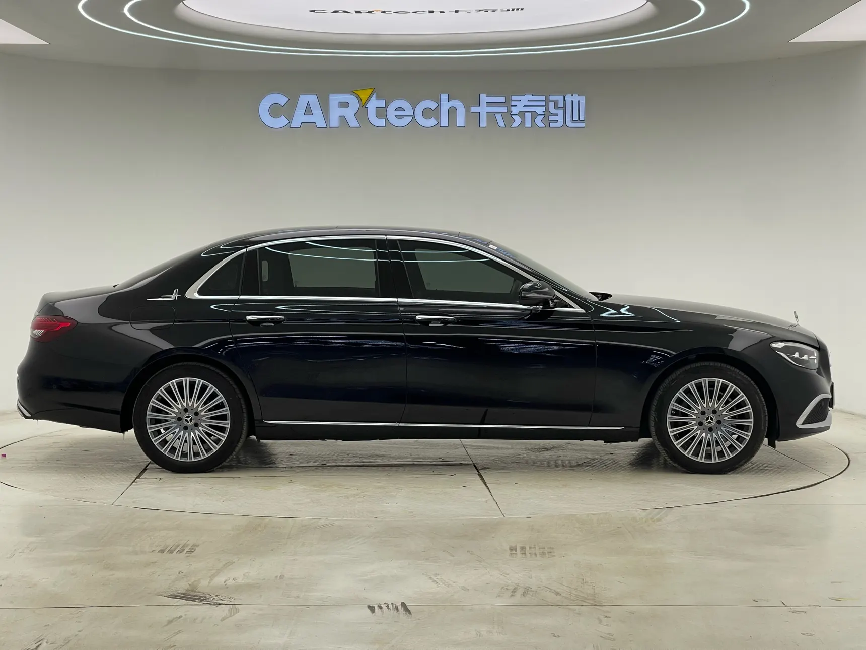 Mercedes-Benz E 300 L, 2022 4