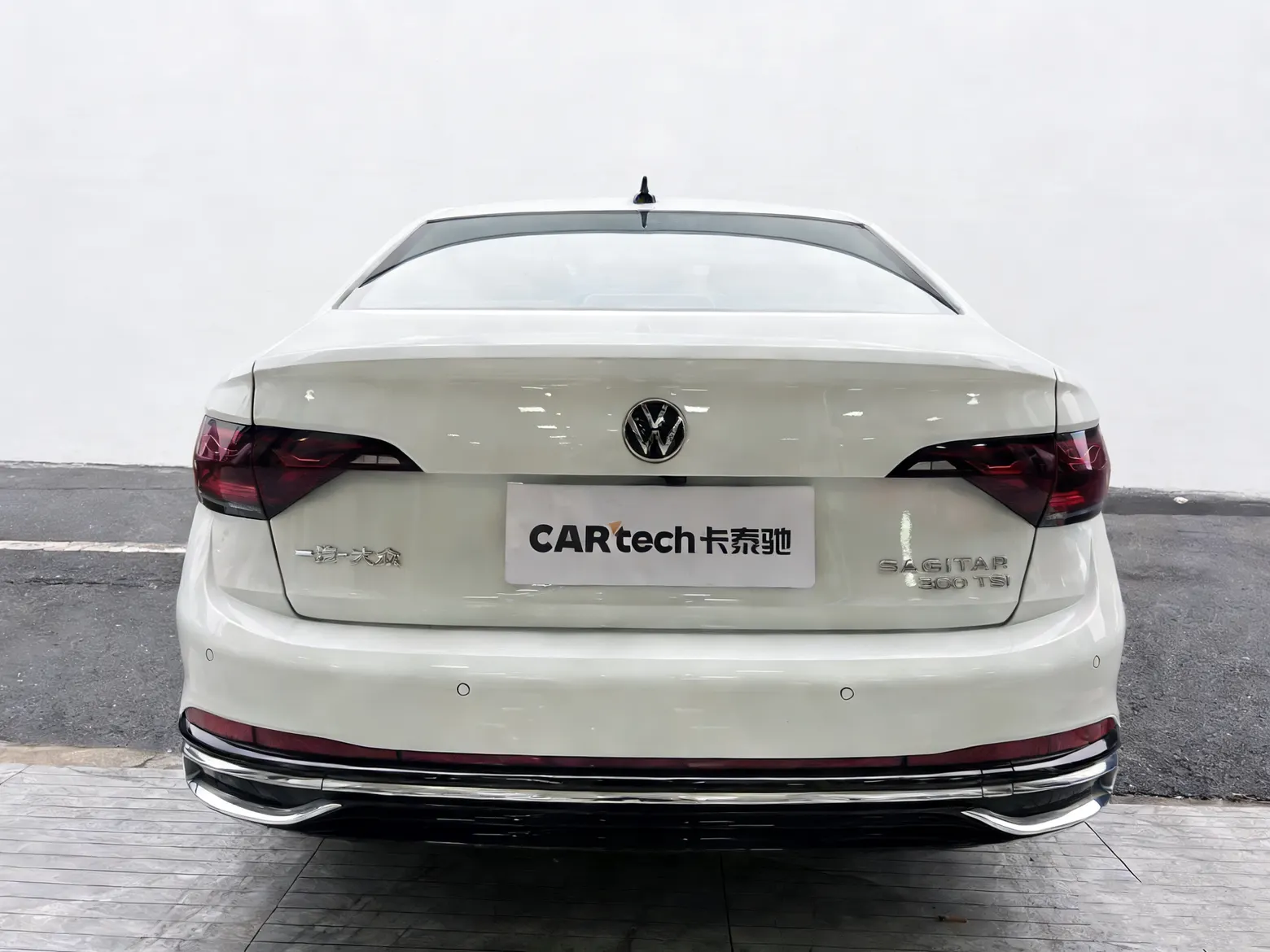 Volkswagen Sagitar, 2023 4