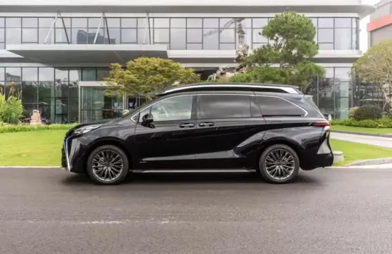 Toyota Granvia, 2025 18