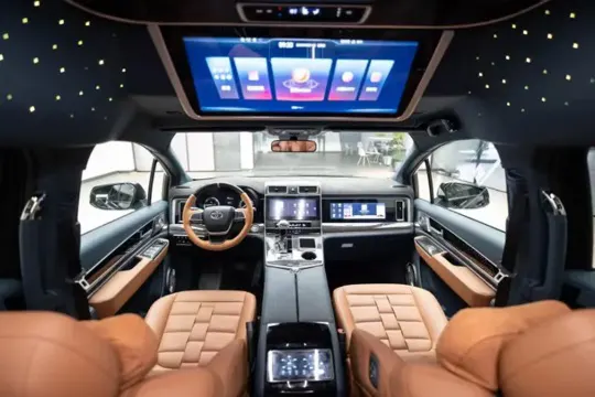Toyota Granvia, 2025 28