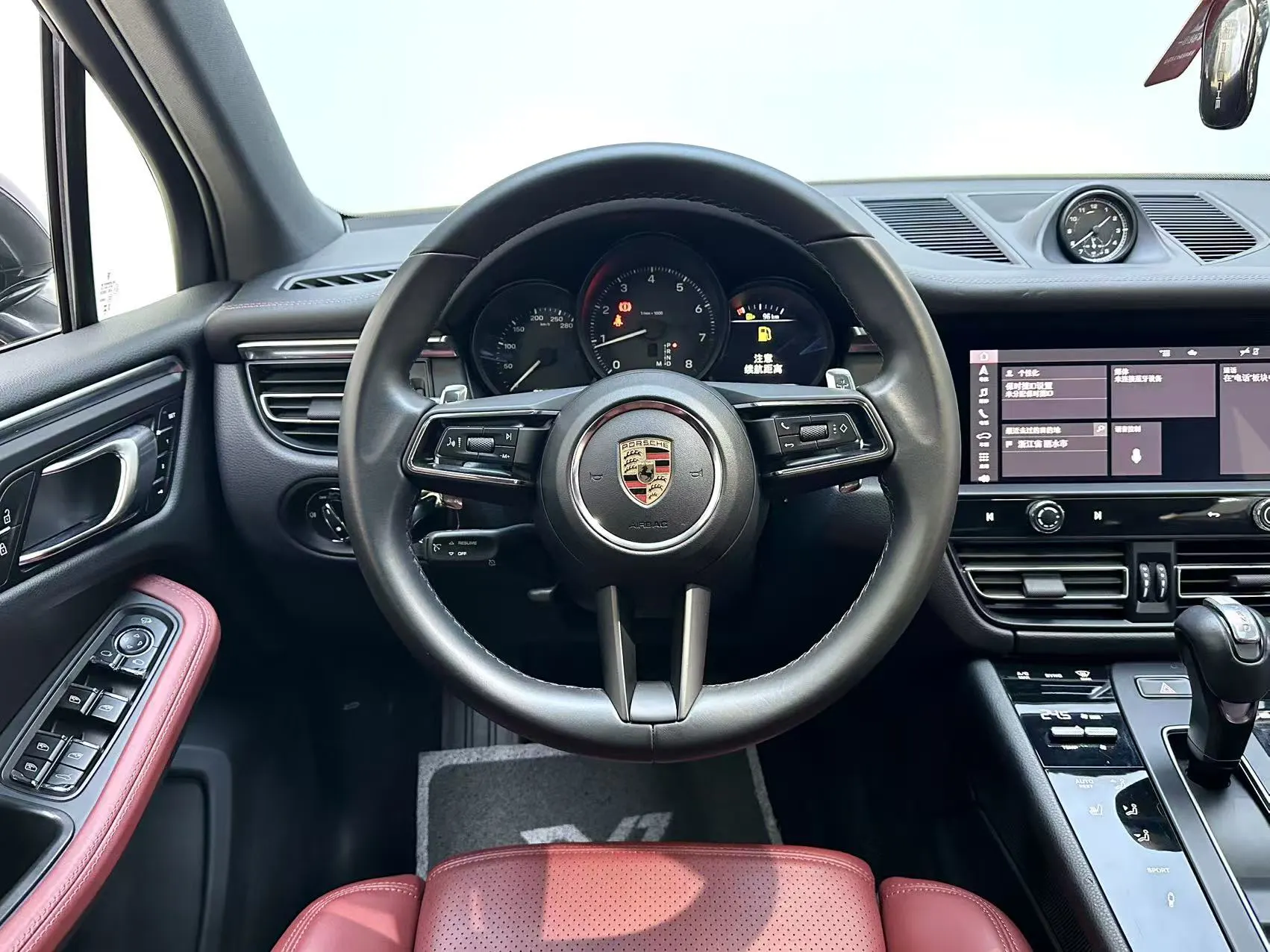 Porsche Macan, 2023 17