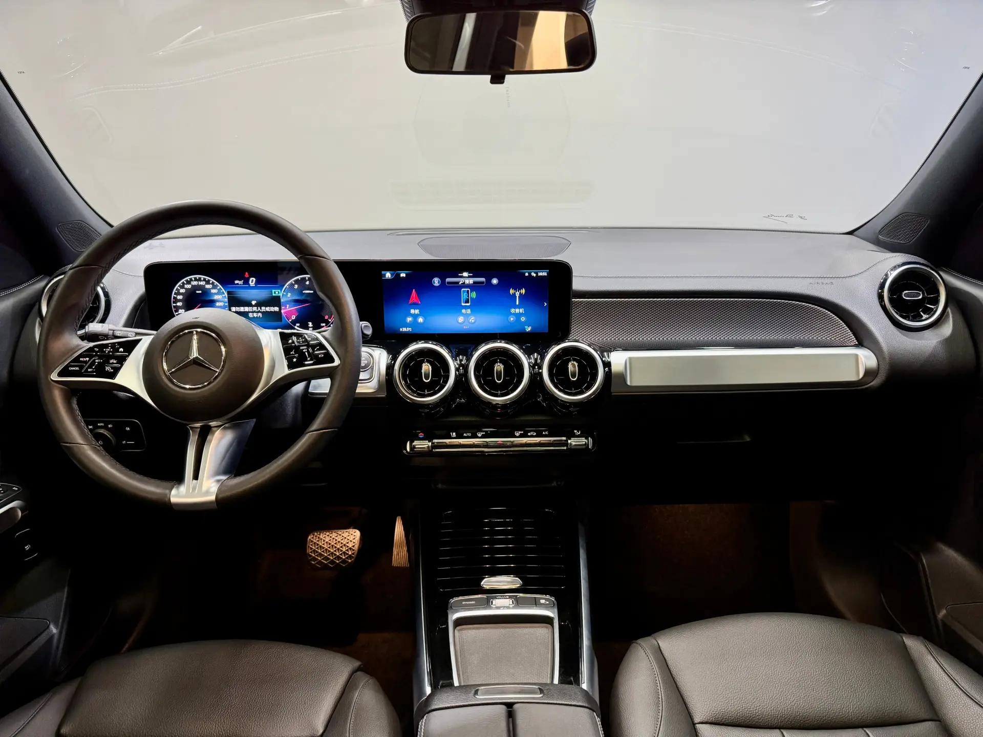 Mercedes-Benz GLB, 2025 16