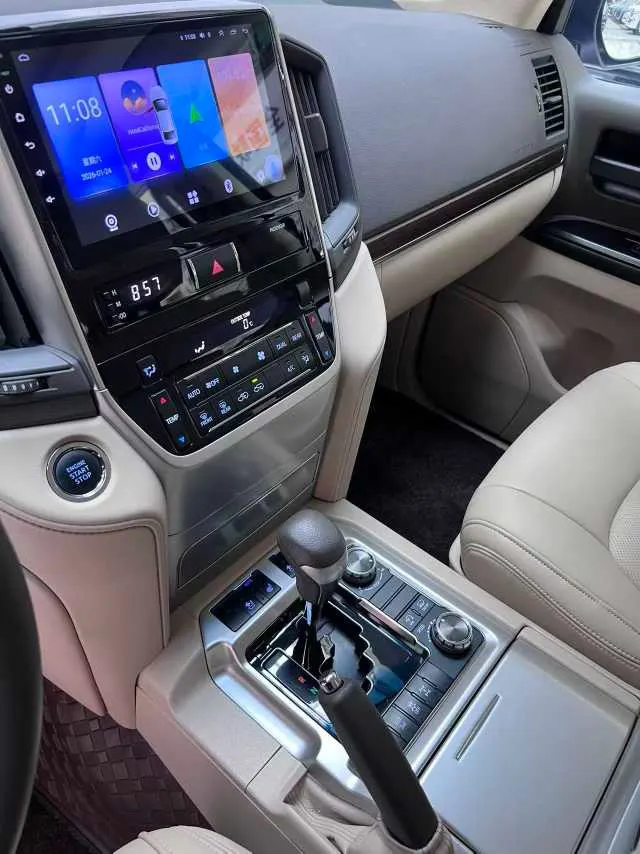 Toyota Land Cruiser, 2021 11