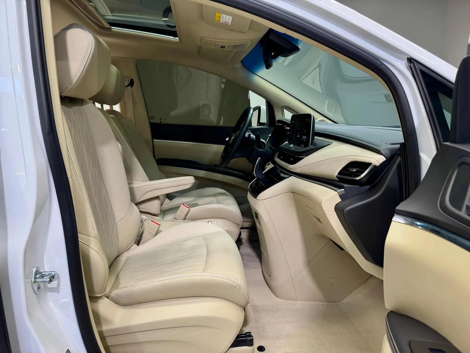 Buick GL8, 2025 15