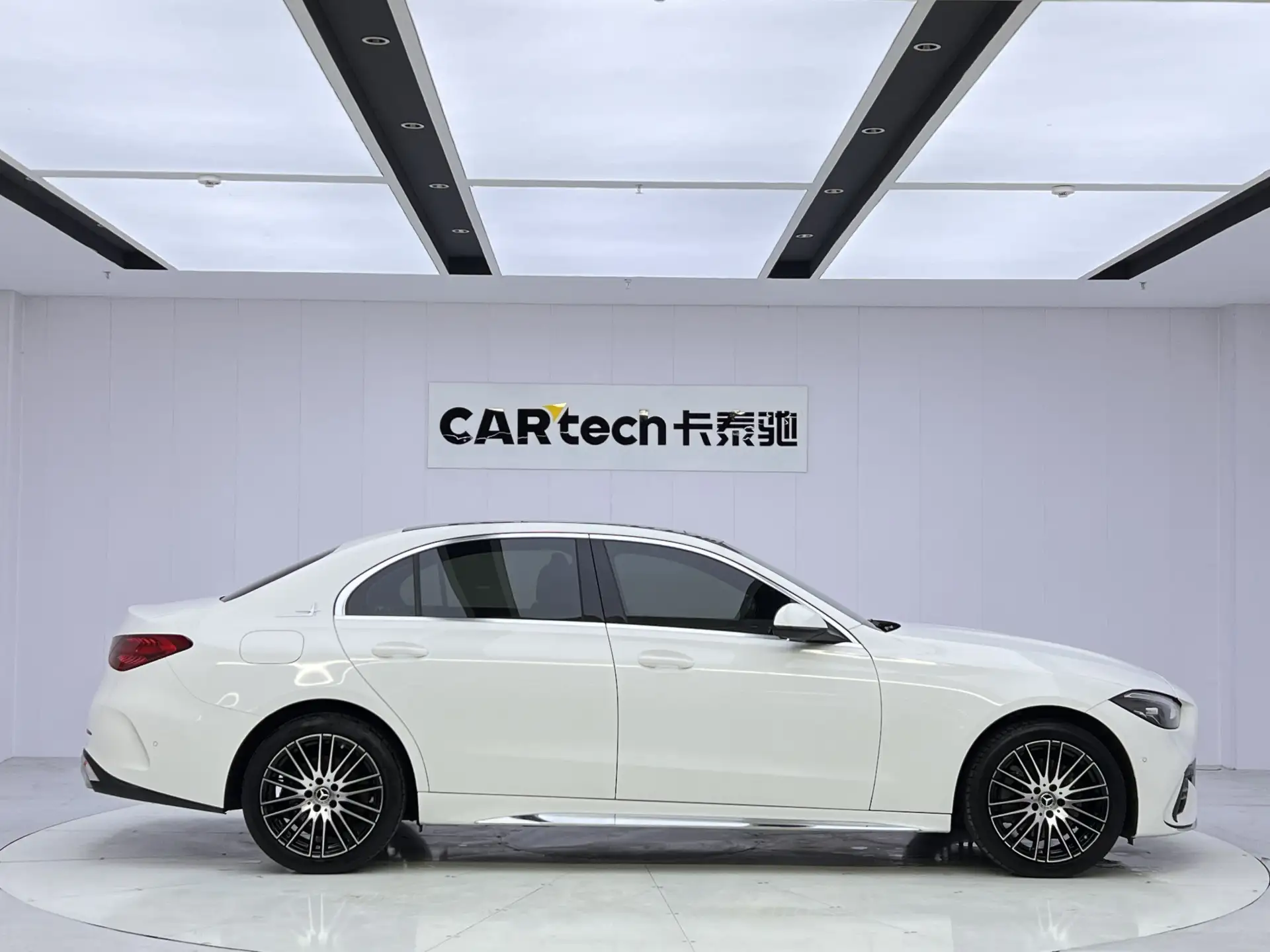 Mercedes-Benz C 260 L, 2024 4