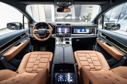 Toyota Granvia, 2025 43
