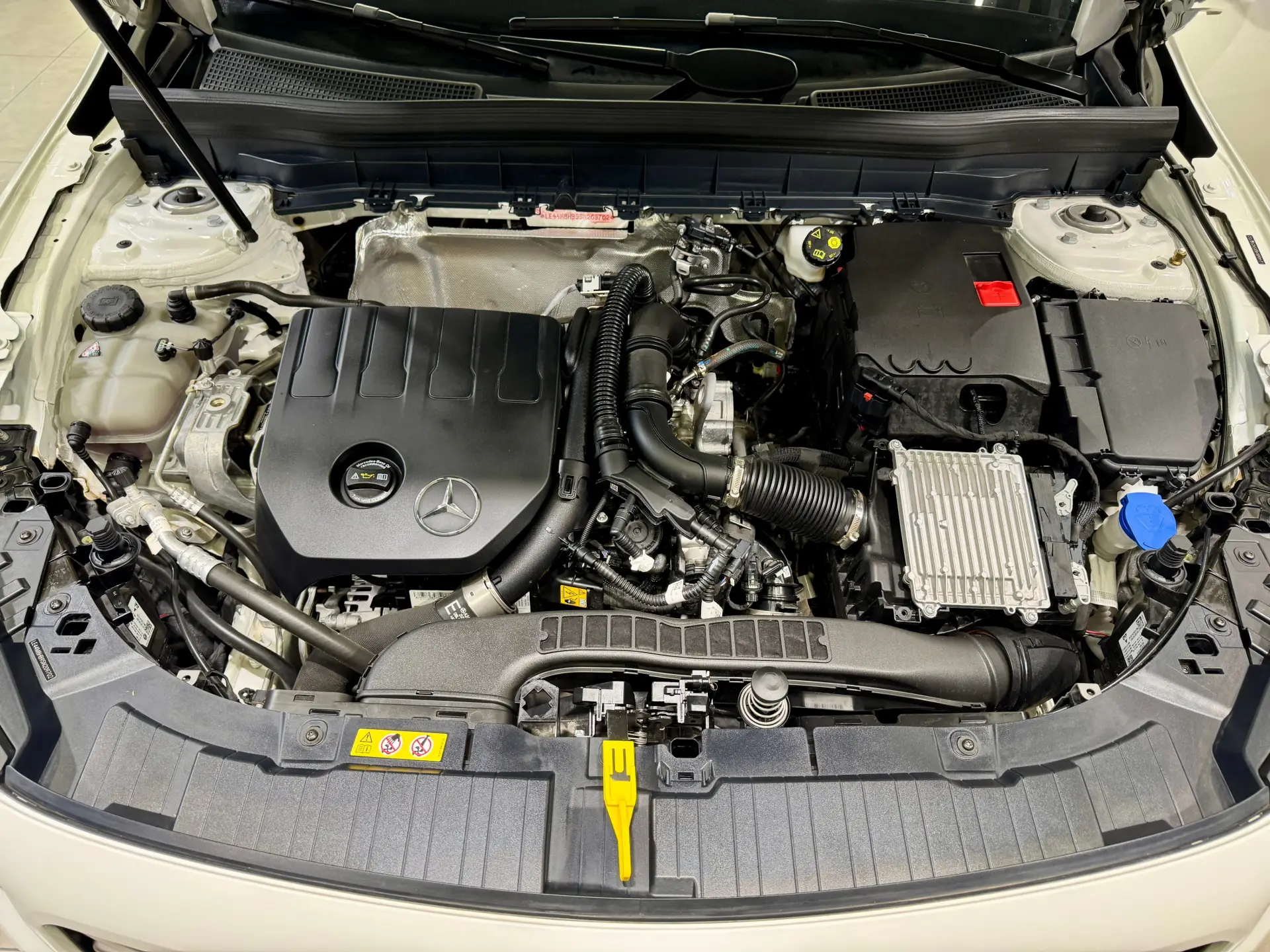 Mercedes-Benz GLB, 2025 27