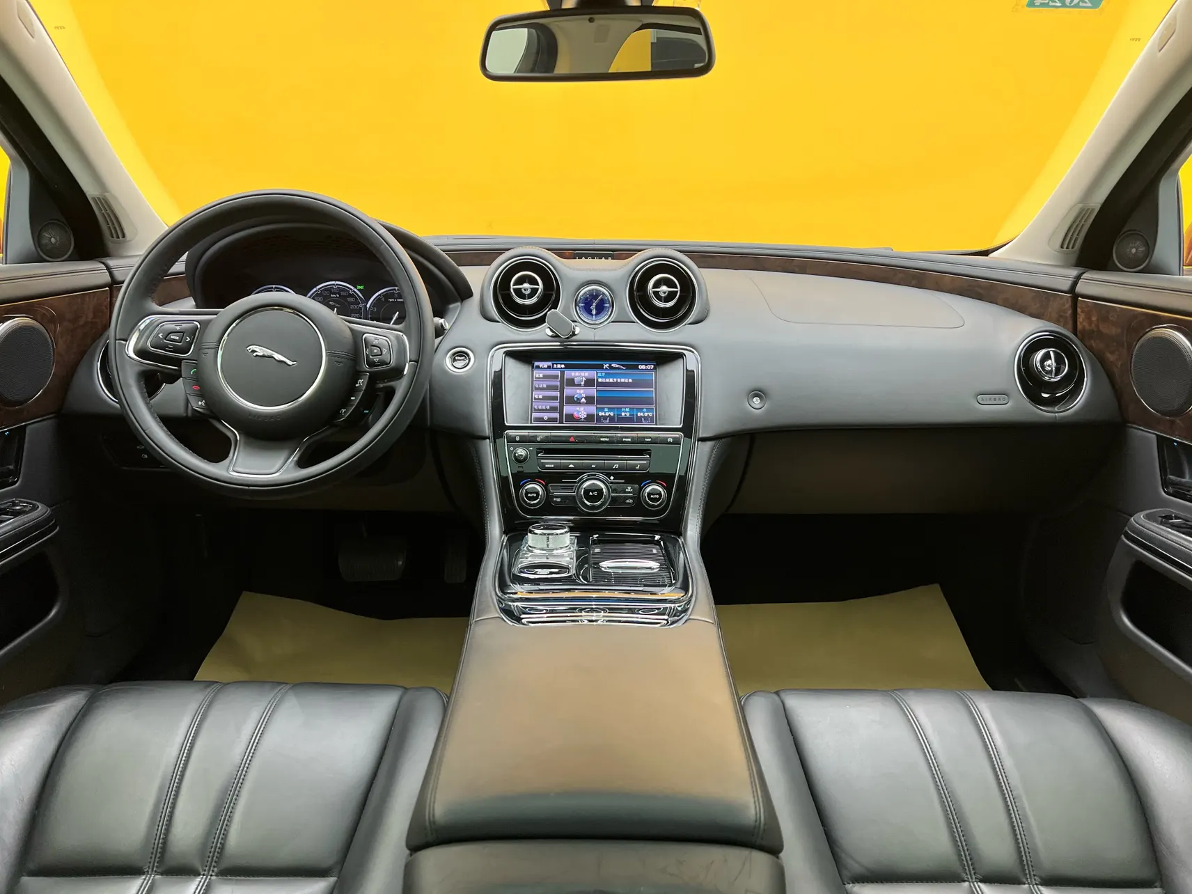 Jaguar XJ, 2013 39