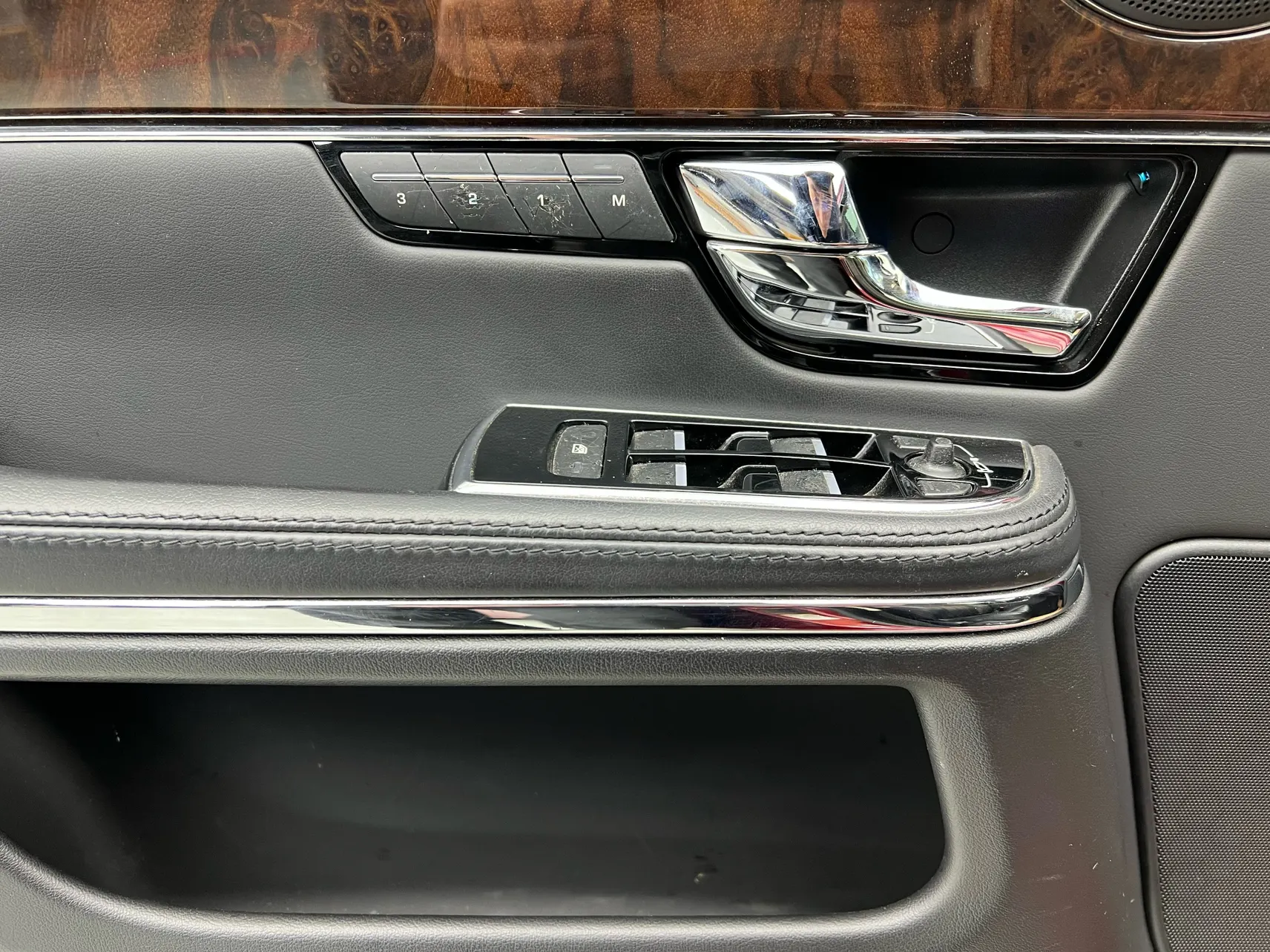 Jaguar XJ, 2013 18