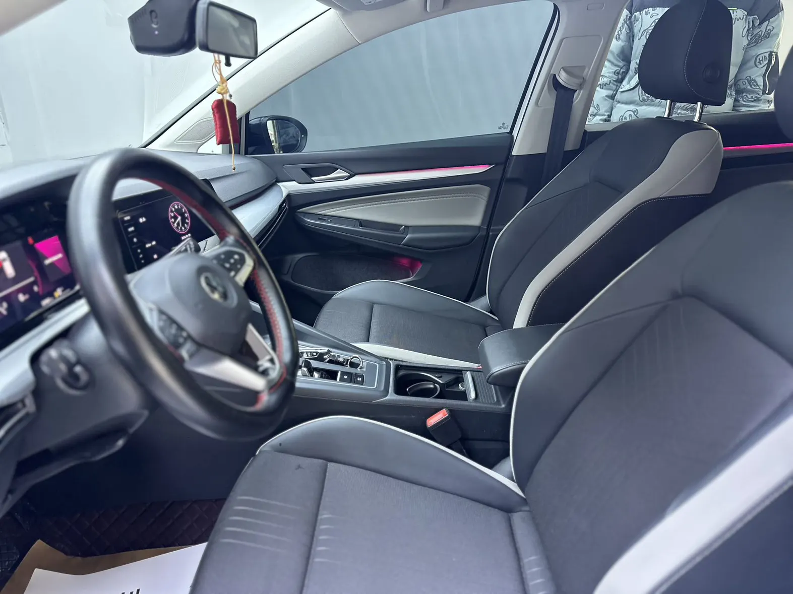 Volkswagen Golf, 2023 10