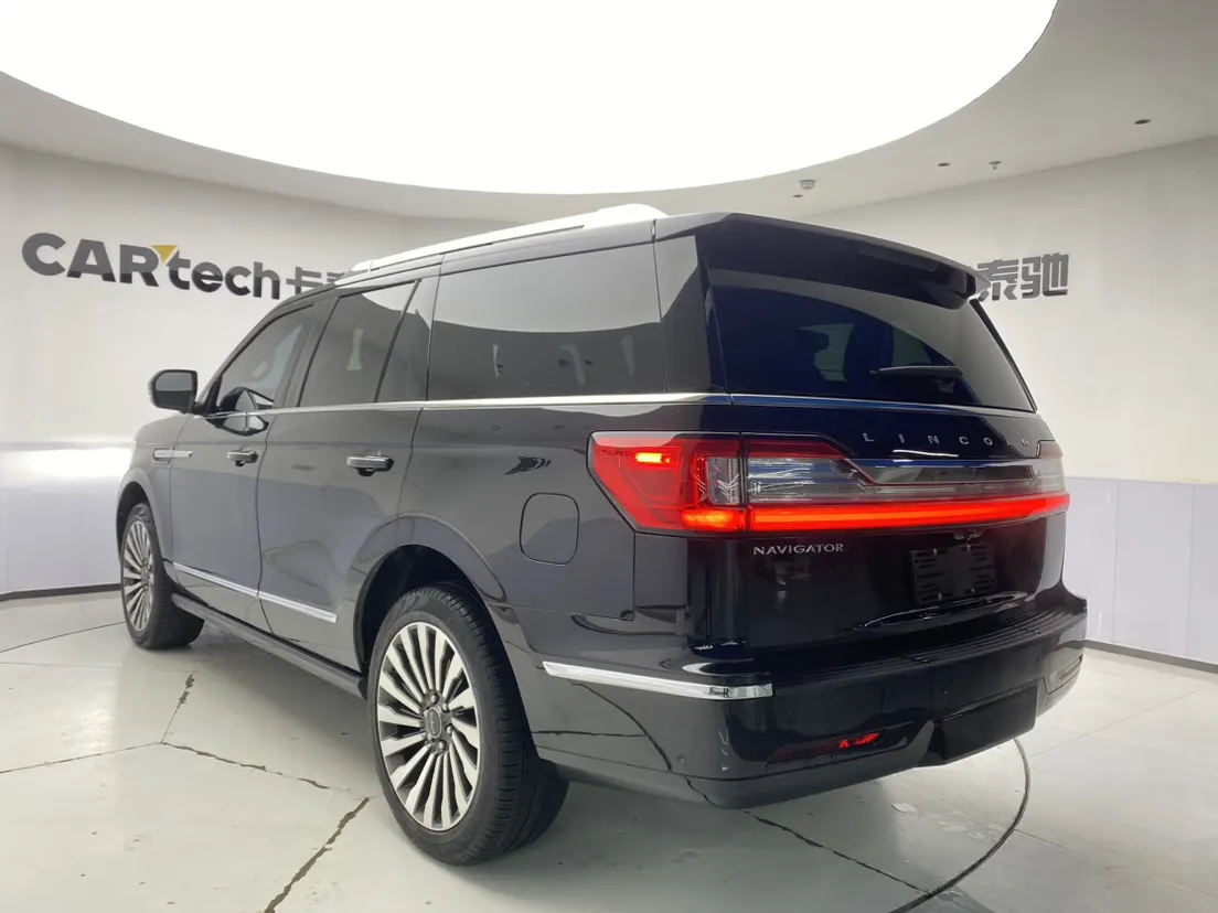 Lincoln Navigator, 2021 7