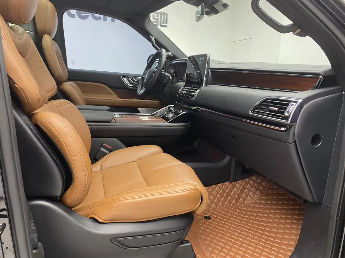 Lincoln Navigator, 2021 18
