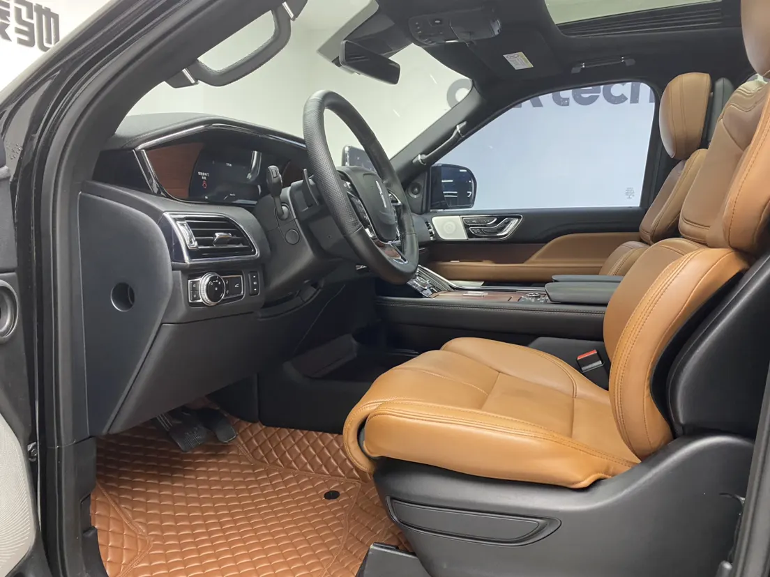 Lincoln Navigator, 2021 17
