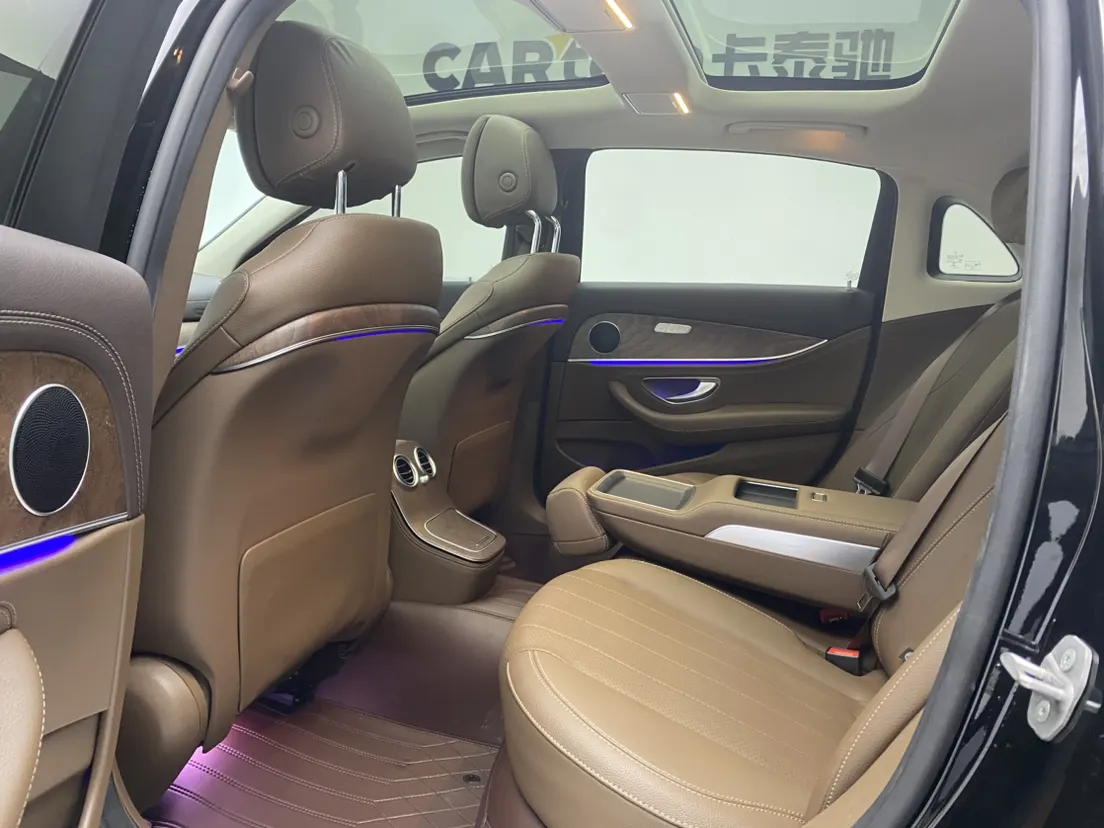Mercedes-Benz E 300 L, 2023 20