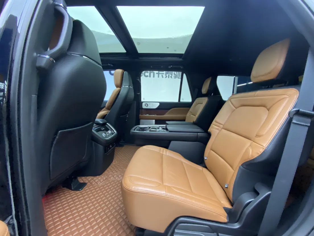 Lincoln Navigator, 2021 19