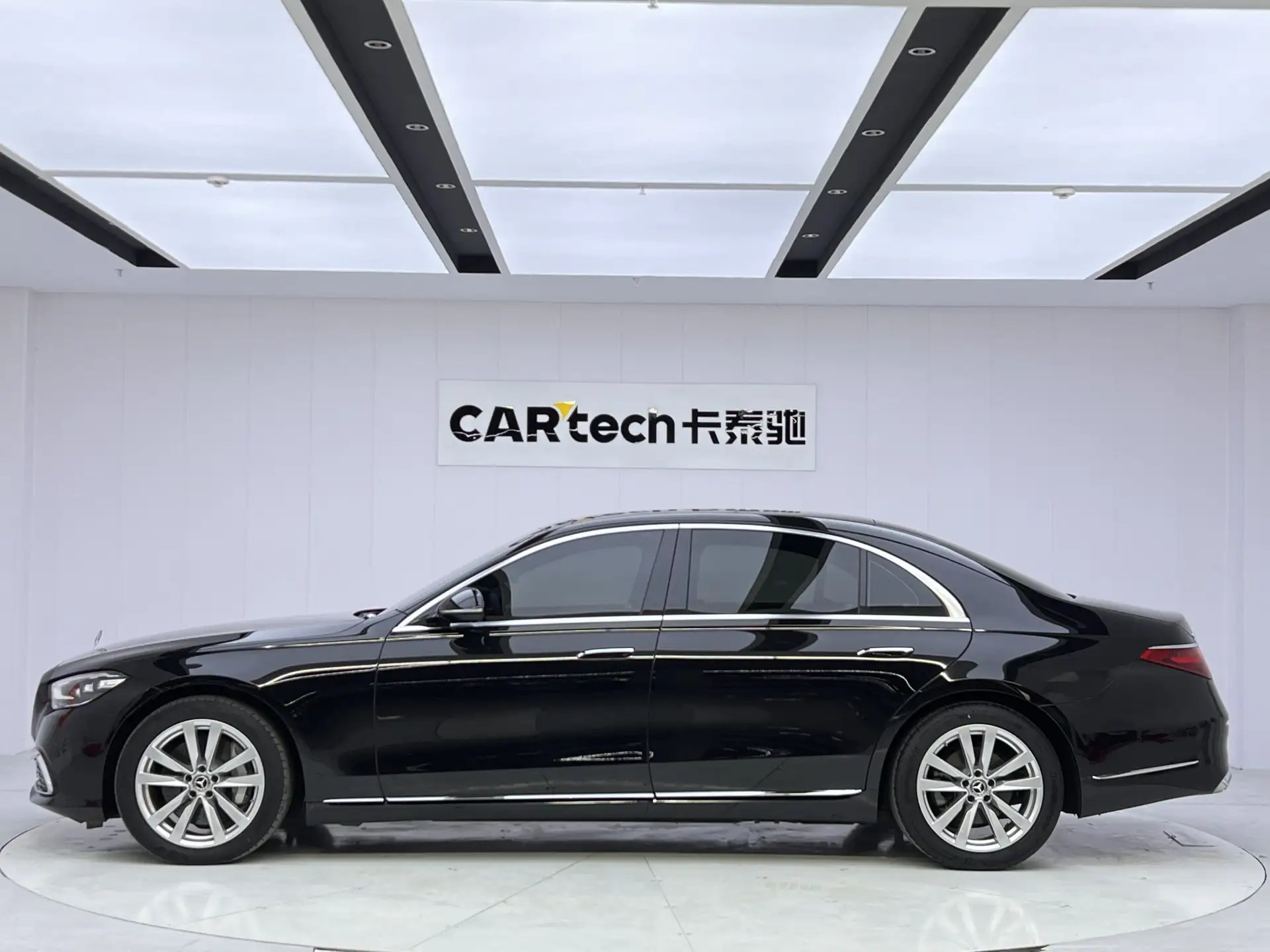 Mercedes-Benz S 400 L, 2023 8