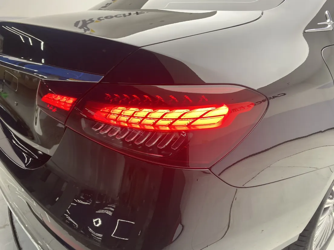 Mercedes-Benz E 300 L, 2023 10