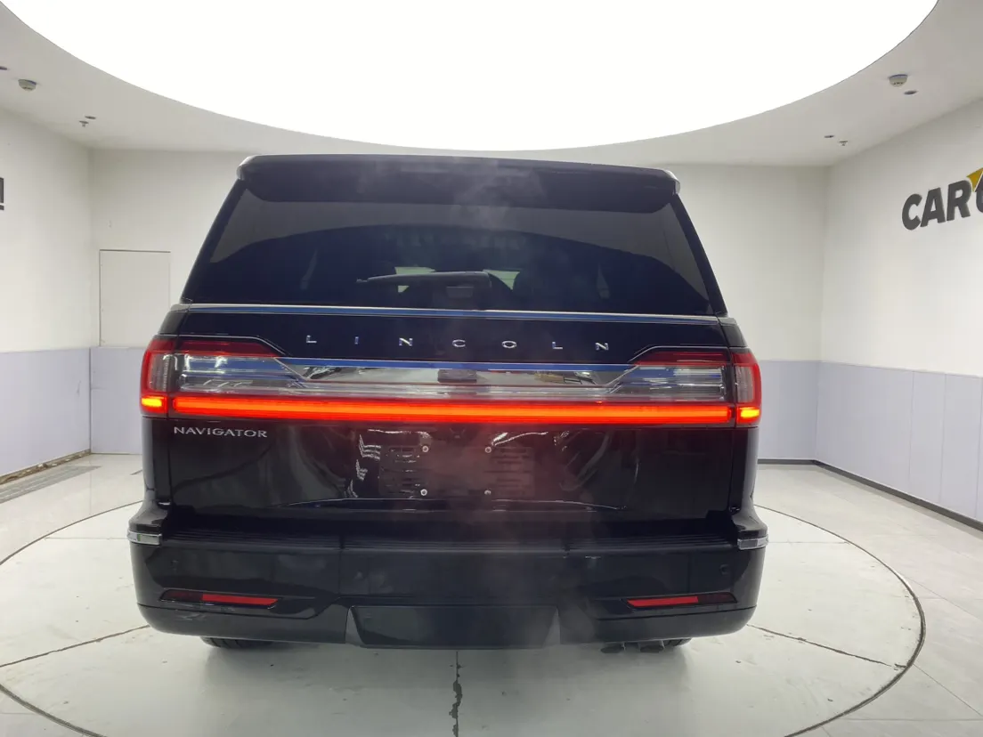 Lincoln Navigator, 2021 6
