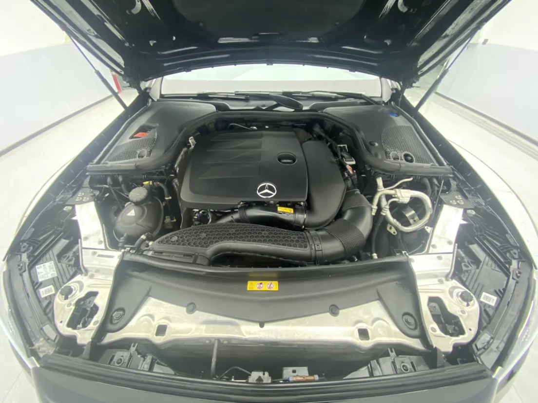 Mercedes-Benz E 300 L, 2023 12