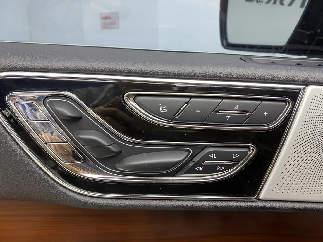 Lincoln Navigator, 2021 29