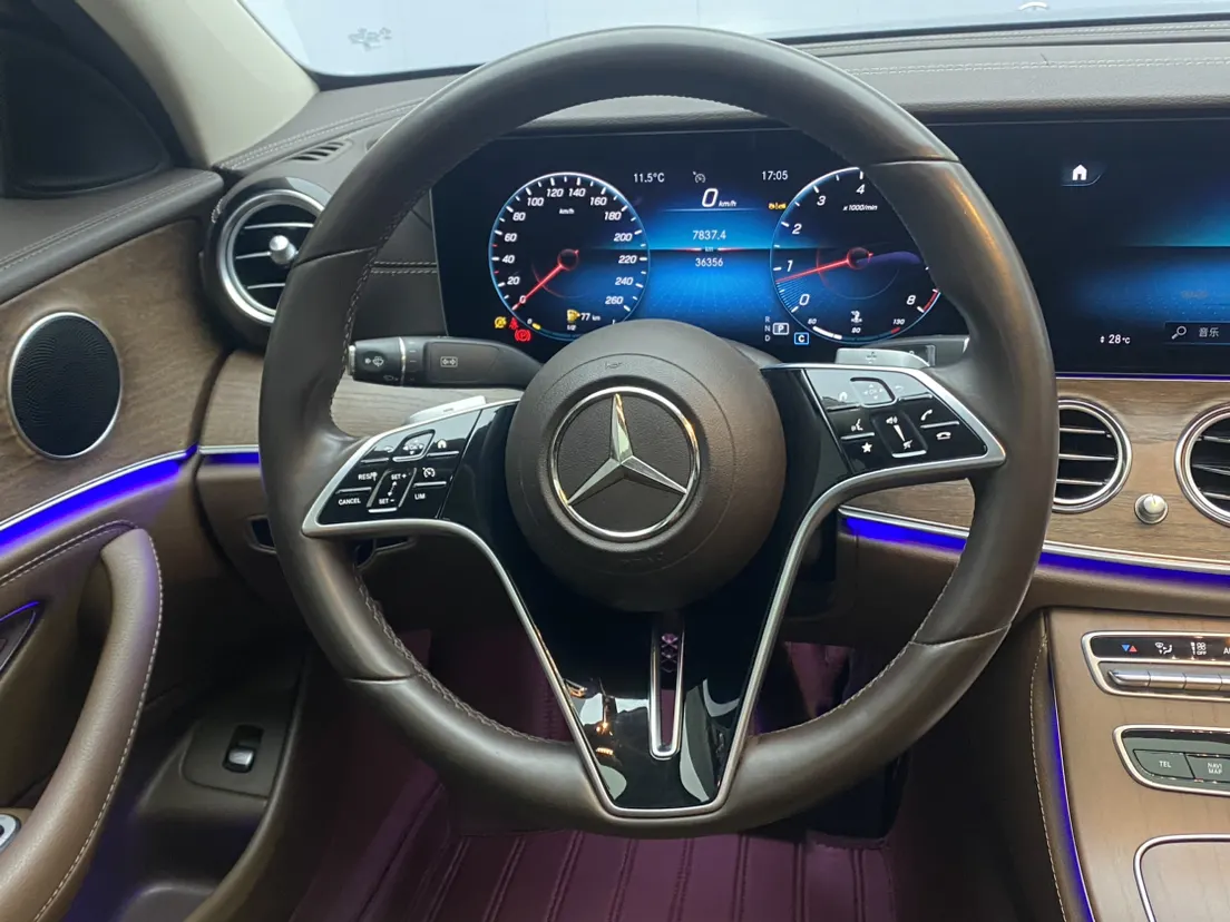 Mercedes-Benz E 300 L, 2023 15
