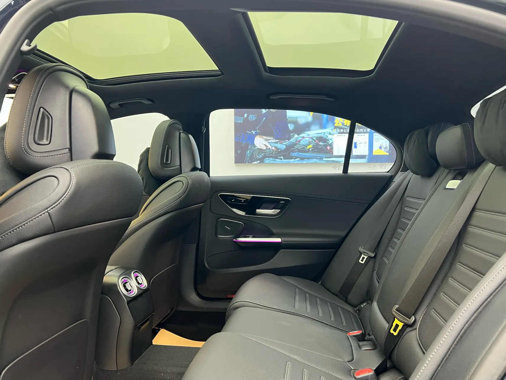 Mercedes-Benz C 260 L, 2024 20