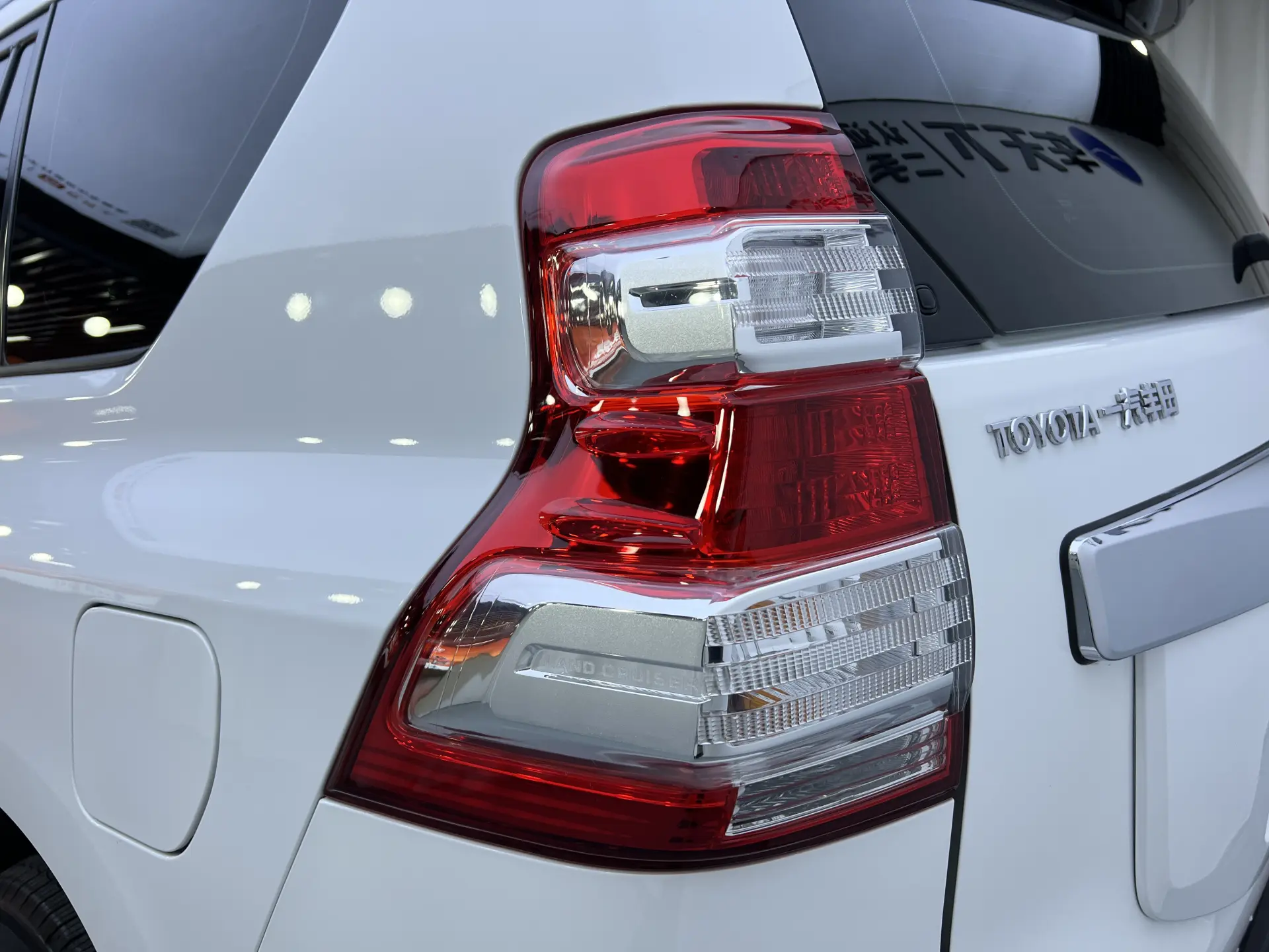Toyota Prado, 2015 3