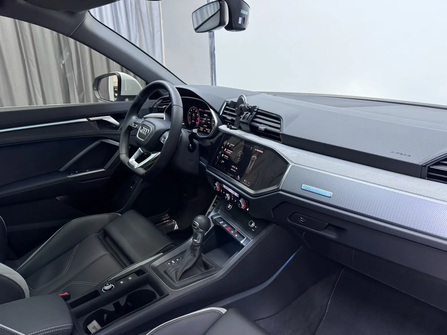Audi Q3 35 TFSI, 2024 11